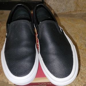 VANS Classic Slip-On Perf Leather